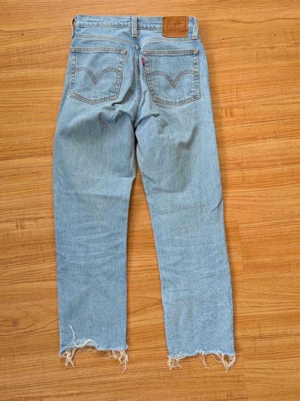 Levi's Light Blue Denim Jeans - Picture 3 of 4